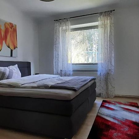 Ferienhaus Im Gruenen/Monteurzimmer أورانينبورغ المظهر الخارجي الصورة